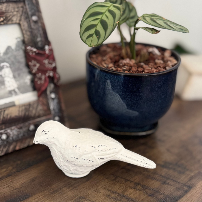 Rustic Metal Bird Ornament – Countryside Style Home Décor | Compact Paperweight Figurine 11.5cm