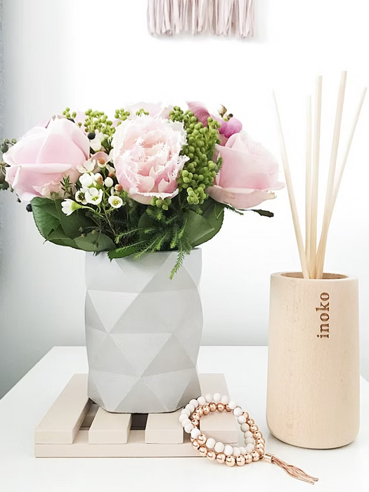Inoko Timber Diffuser Vessel – Natural Wood Scent Diffuser Design
